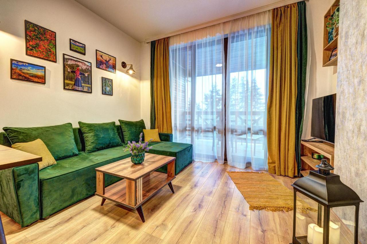 Deer Lake 521 At Oak Residence Hotel & Relax สโมลยัน ภายนอก รูปภาพ