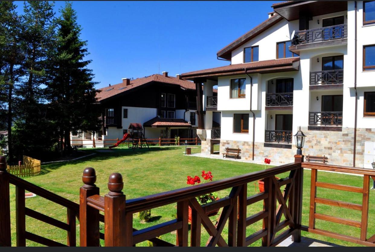 Deer Lake 521 At Oak Residence Hotel & Relax สโมลยัน ภายนอก รูปภาพ